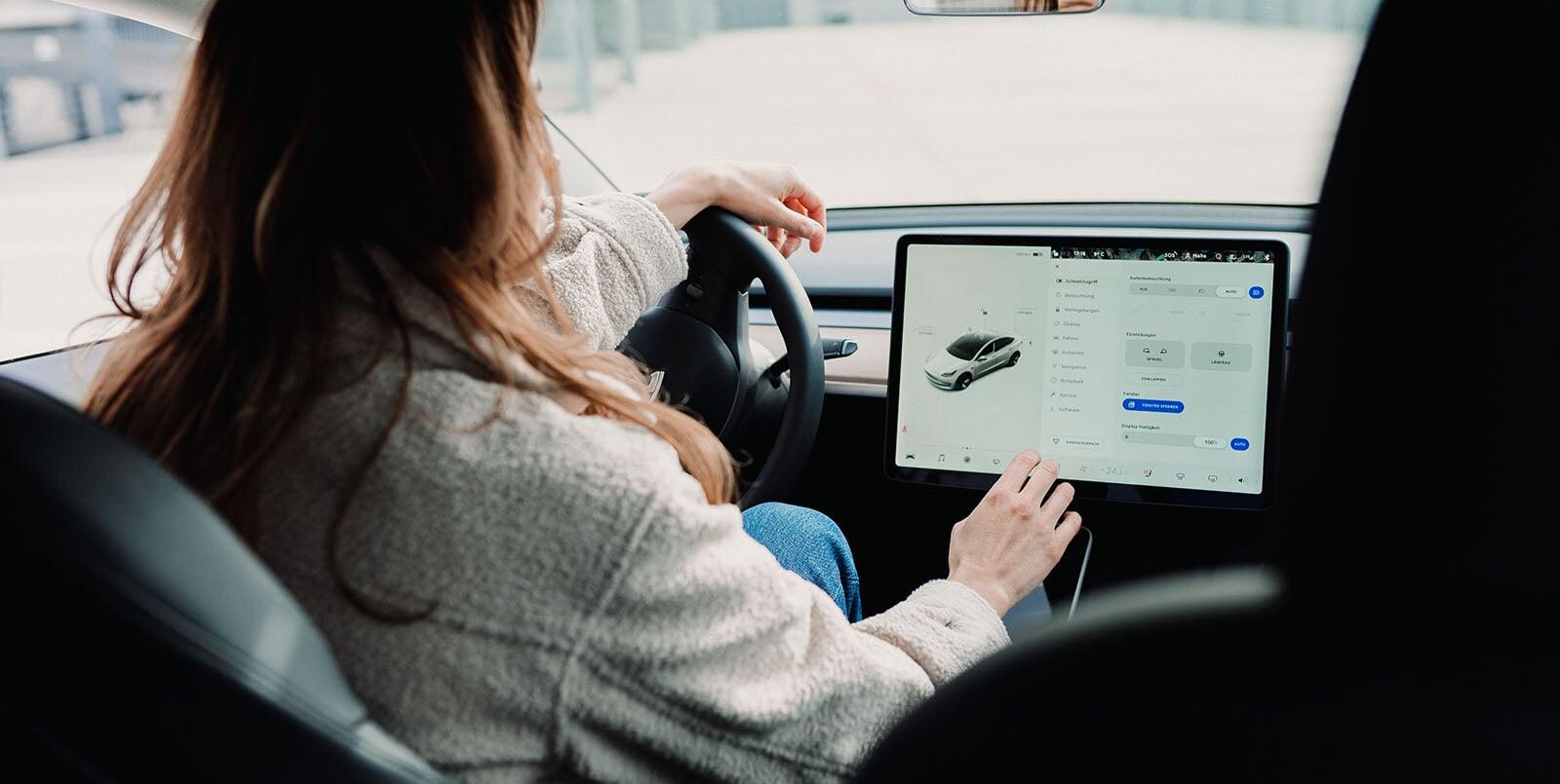 Die Rolle der Konnektivität in modernen Fahrzeugen: Verbesserung von Sicherheit und Komfort